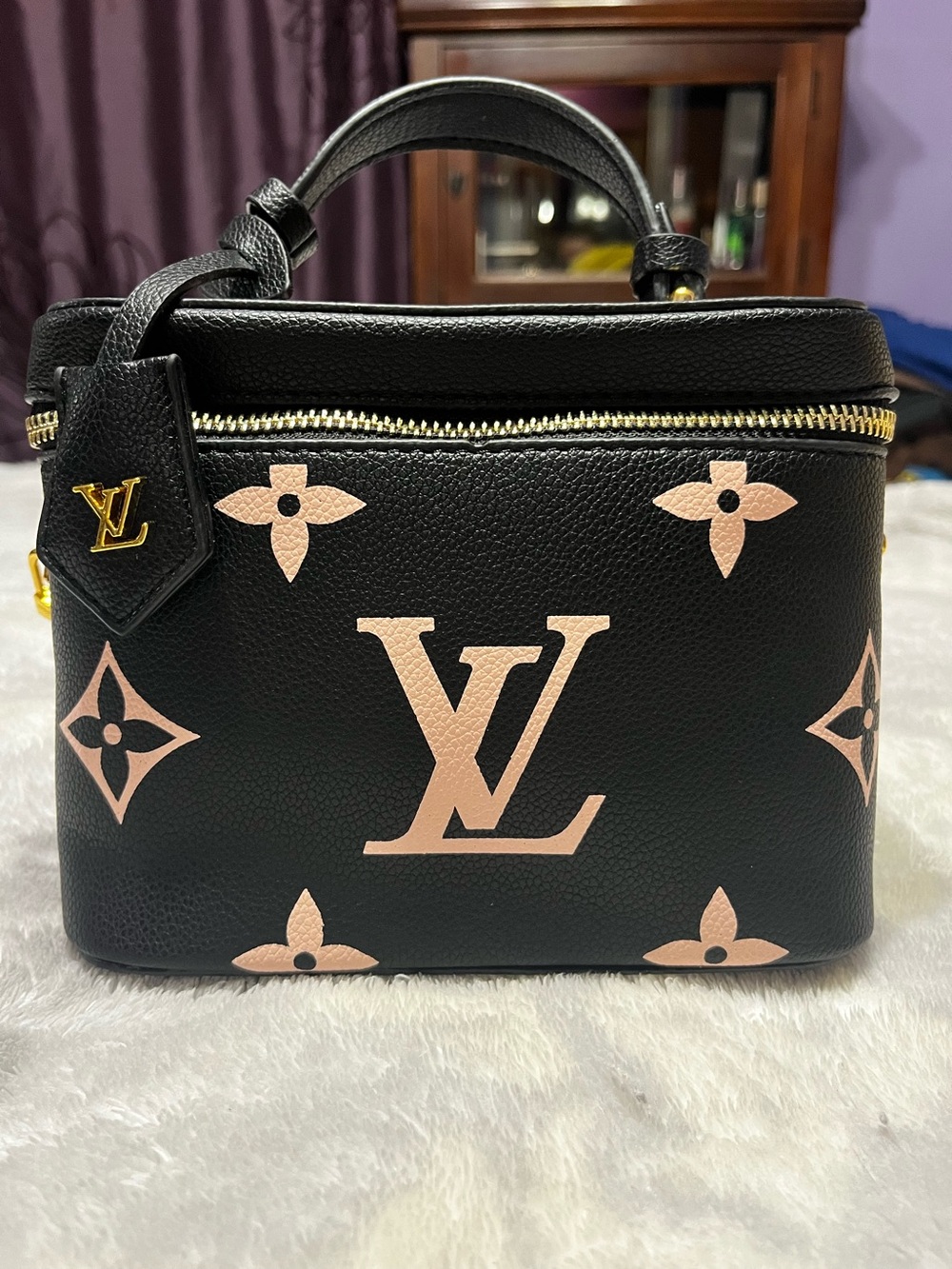 Louis. Vuitton. Black Pink Monogram Vanity Crossbody Bag Purse